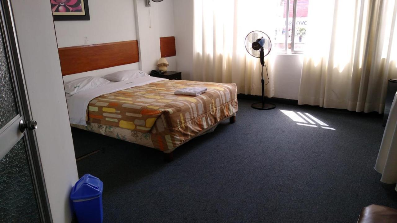 Hospedaje Oscar'S Bed and Breakfast Lima Buitenkant foto